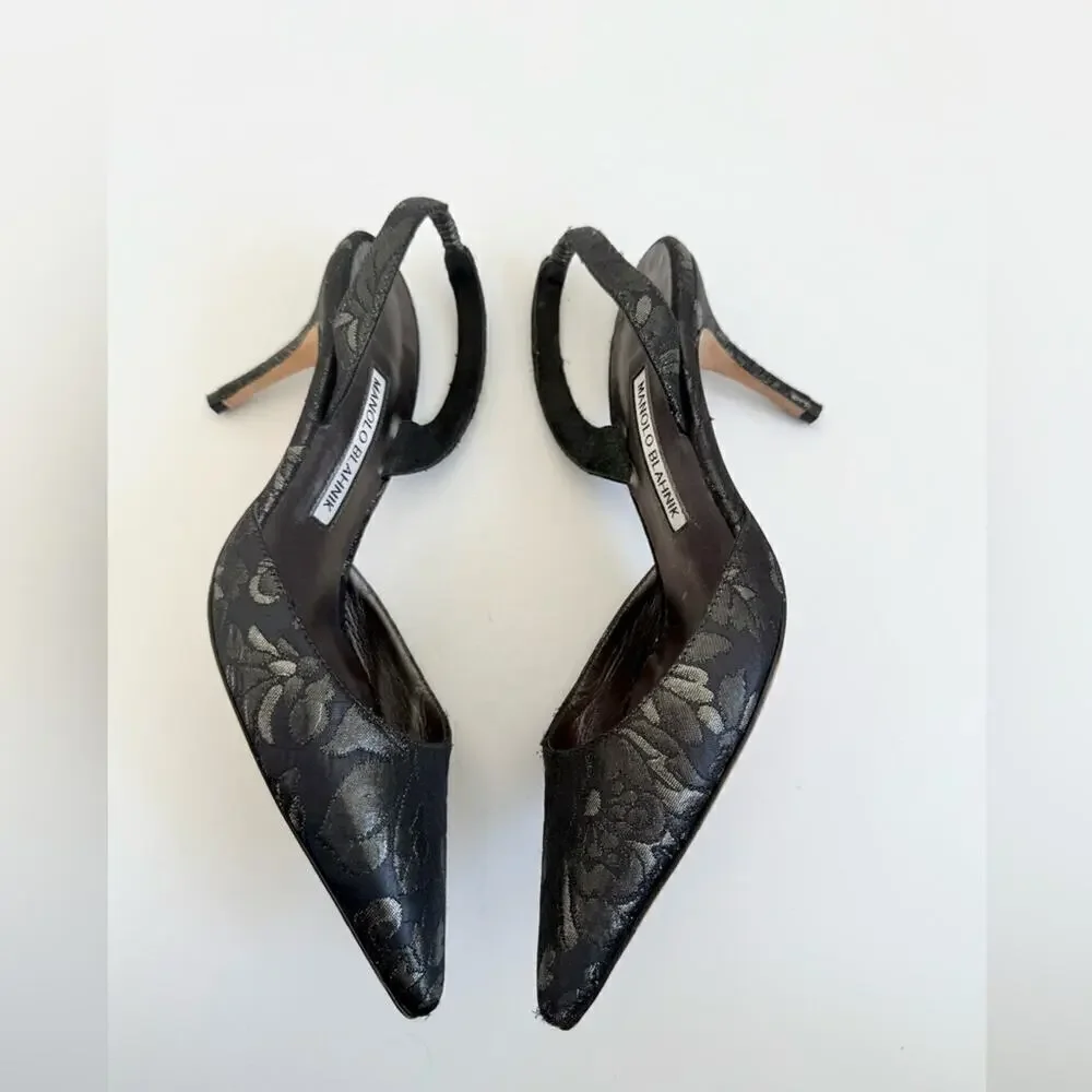 Manolo Blahnik Black Metallic Grey Floral Brocade Carolyne pumps 70mm EU 38
